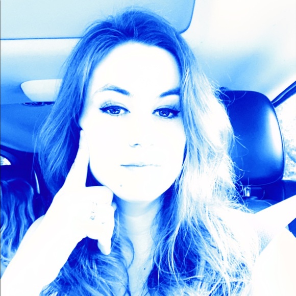 Meet your Posher, Brianne - Picture 4 of 5